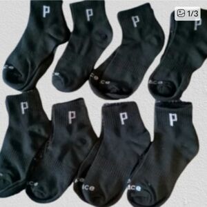 8 Pair Of Low Rise Socks Black Intial P